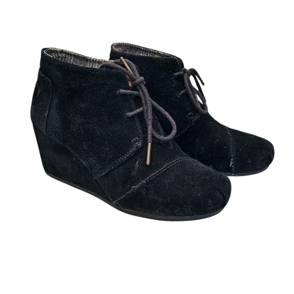 Elegant Black Suede Wedge Ankle Boots